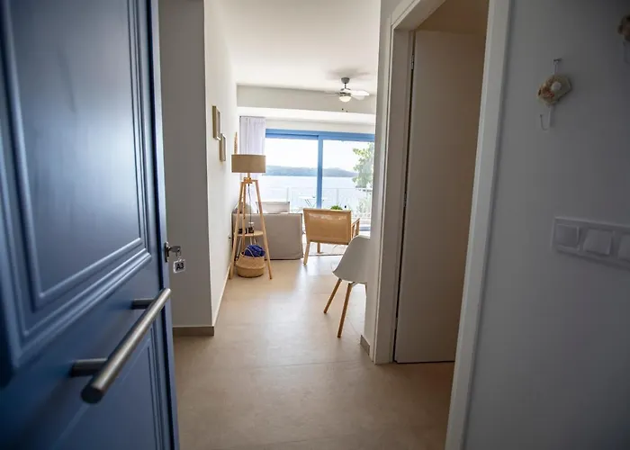 Greek House Complex A3 *